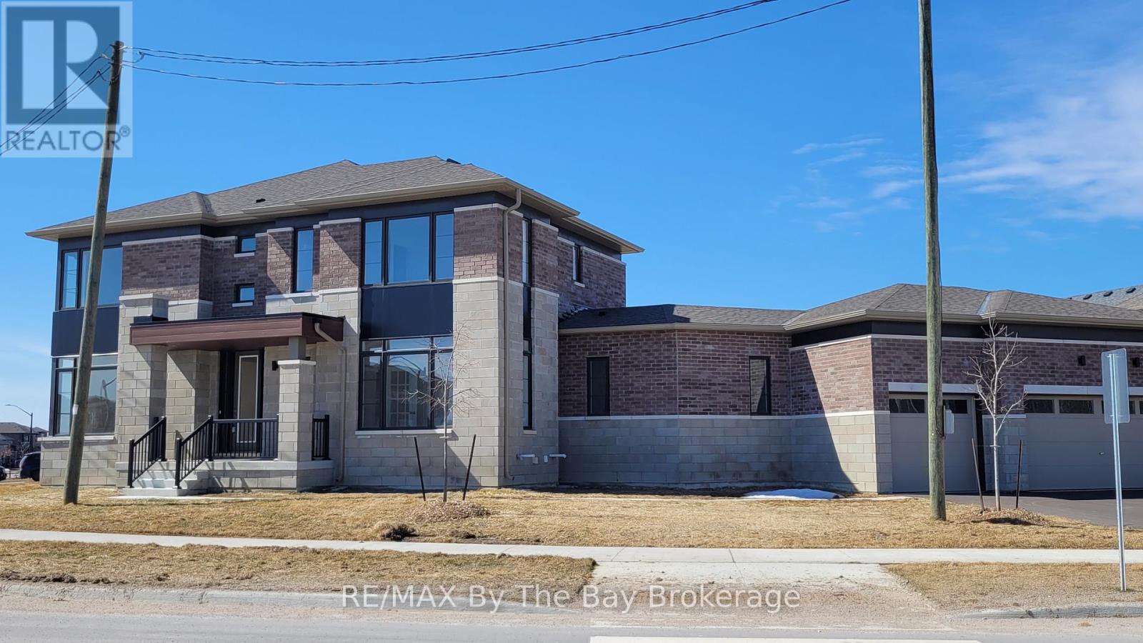105 Sun Valley Avenue, Wasaga Beach, Ontario  L9Z 0N8 - Photo 1 - S11973379