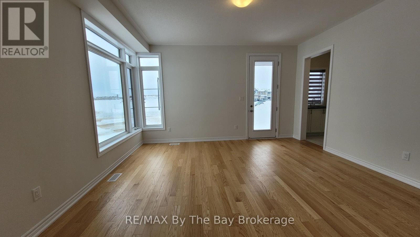 105 Sun Valley Avenue, Wasaga Beach, Ontario  L9Z 0N8 - Photo 12 - S11973379