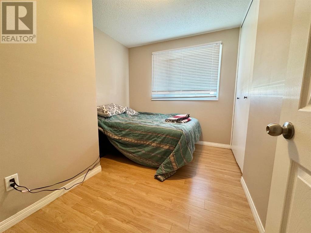 703 3 Avenue, Fox Creek, Alberta  T0H 1P0 - Photo 12 - A2204142