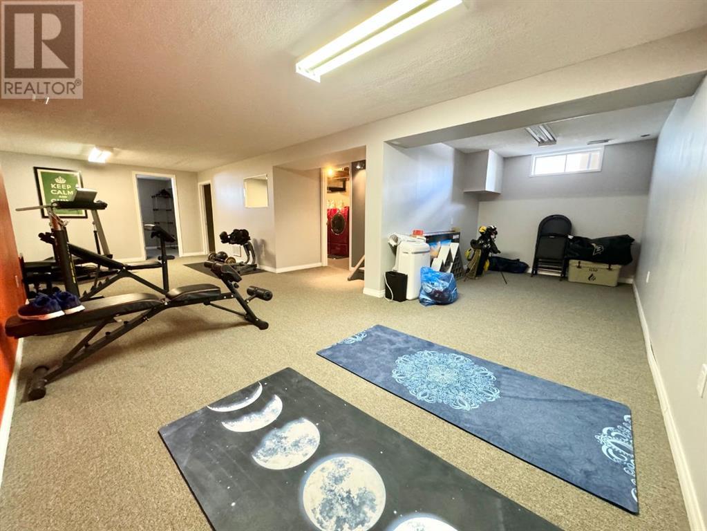 703 3 Avenue, Fox Creek, Alberta  T0H 1P0 - Photo 18 - A2204142