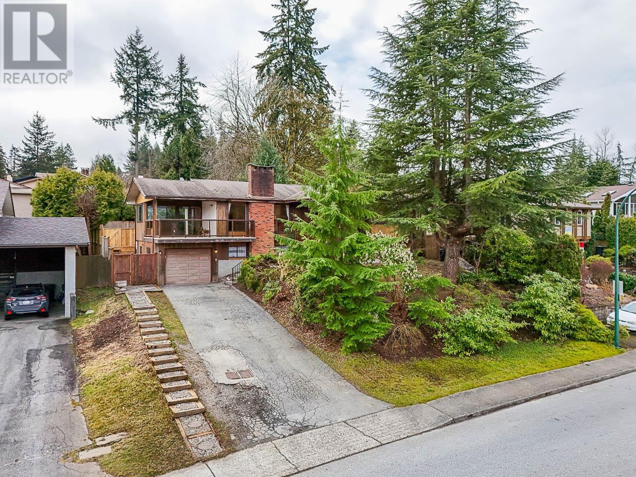 2680 Hawser Avenue, Coquitlam, British Columbia  V3C 4A4 - Photo 1 - R2980101