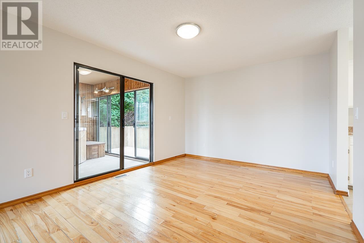 2680 Hawser Avenue, Coquitlam, British Columbia  V3C 4A4 - Photo 11 - R2980101
