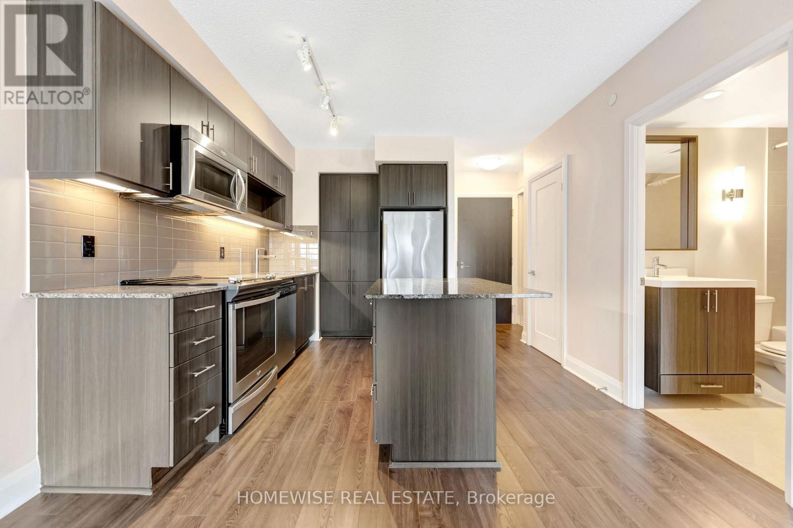 404 - 18 GRAYDON HALL DRIVE, Toronto, Ontario