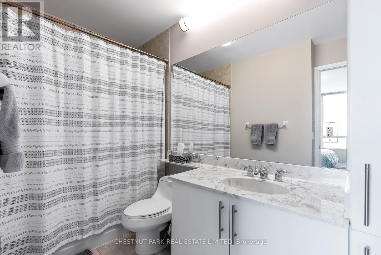 1508 - 88 Broadway Avenue, Toronto (Mount Pleasant West), Ontario  M4P 0A5 - Photo 15 - C12031855