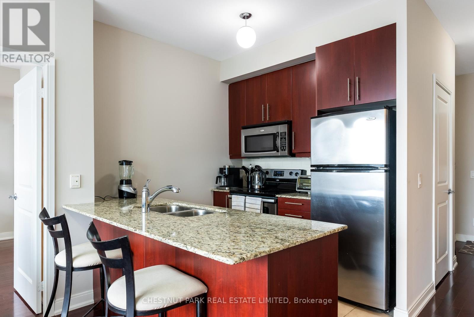 1508 - 88 Broadway Avenue, Toronto (Mount Pleasant West), Ontario  M4P 0A5 - Photo 4 - C12031855
