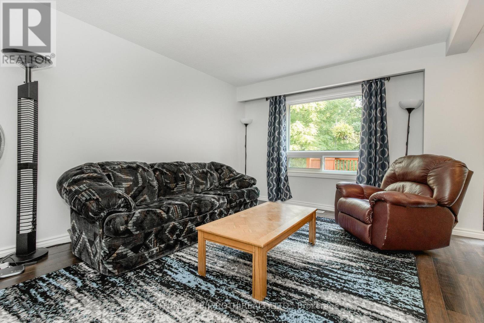 49 Burns Circle, Barrie, Ontario  L4N 5J8 - Photo 8 - S12031839