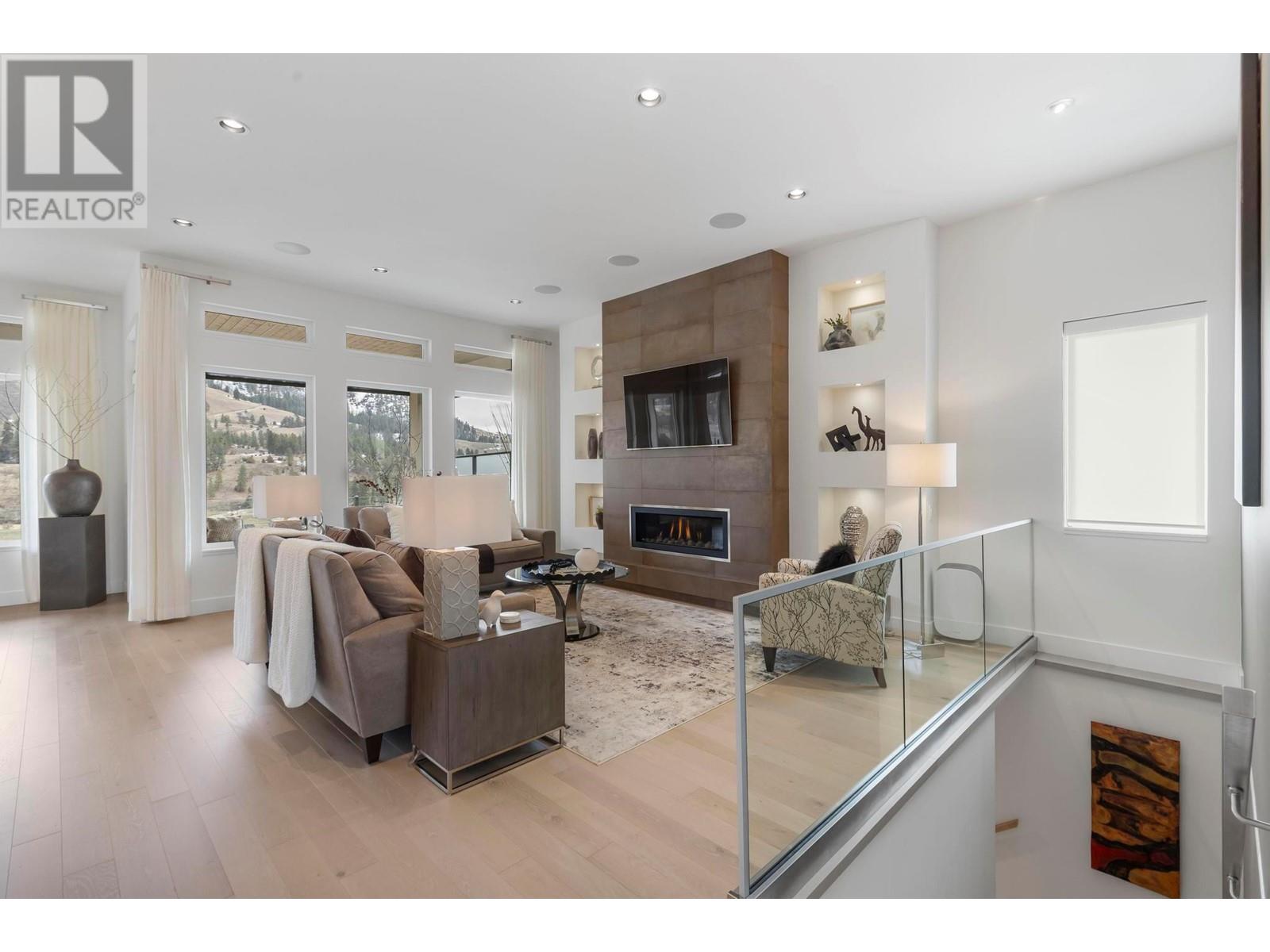 Property at 1098 Stockley Street image 3