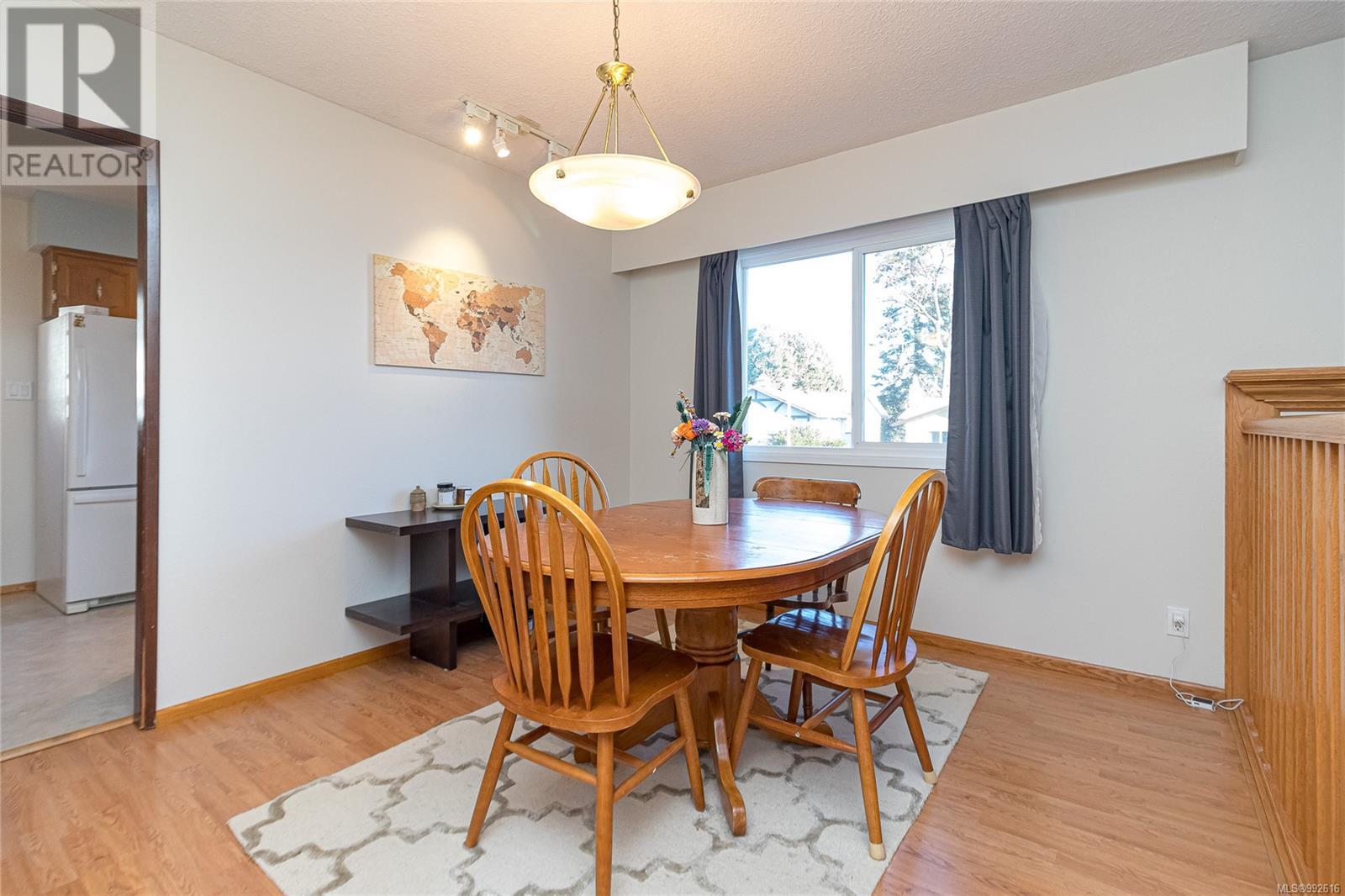 Property at 4378 Fieldmont Pl image 3