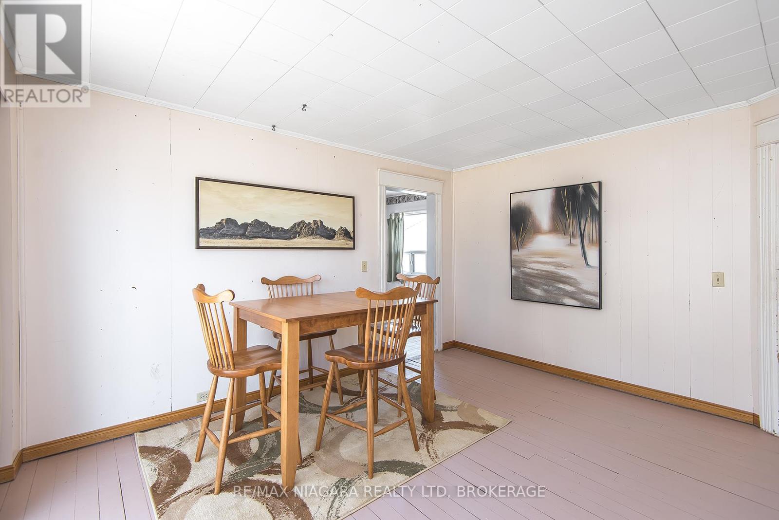 722 Canboro Road, Pelham (Fenwick), Ontario  L0S 1C0 - Photo 19 - X12031914