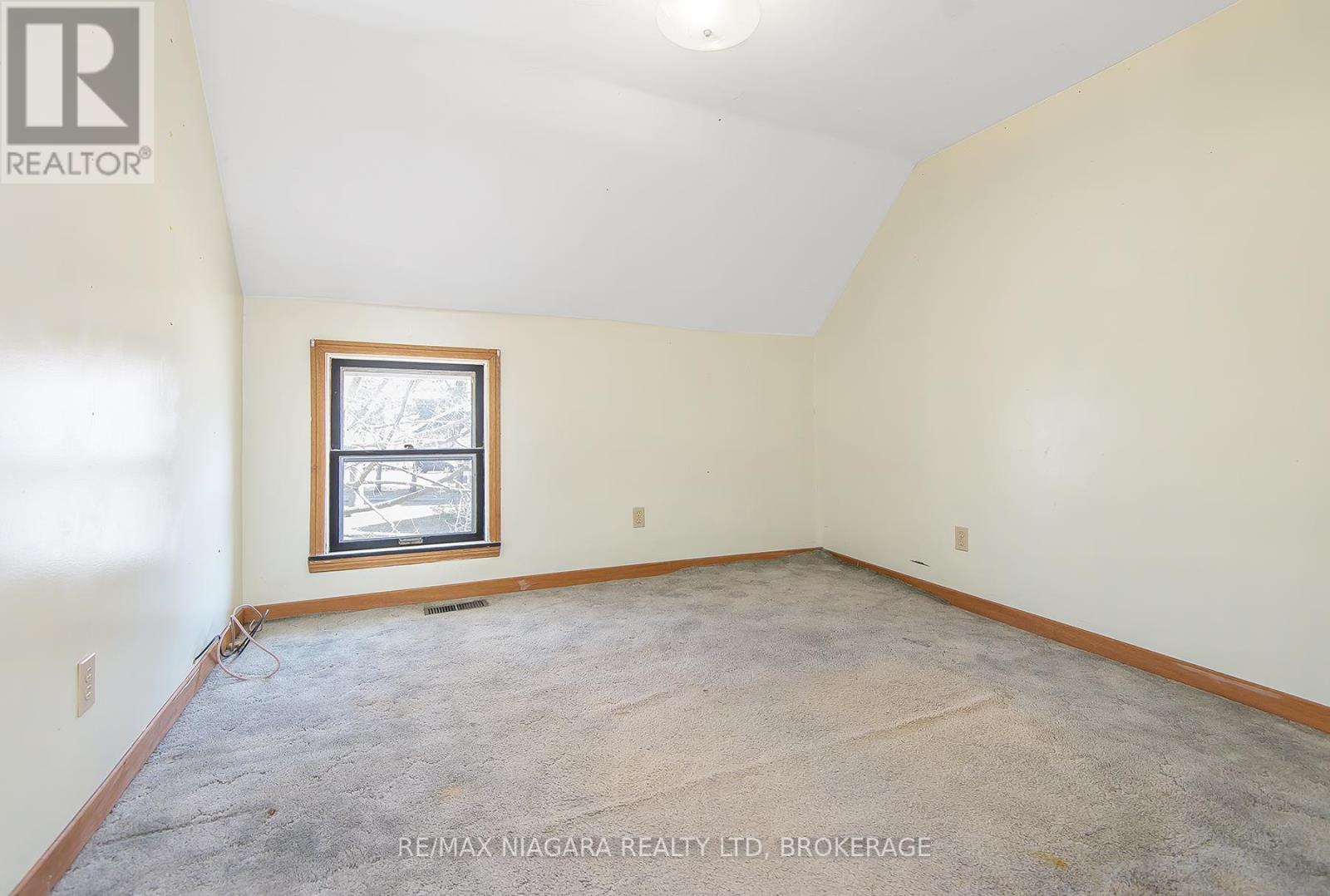 722 Canboro Road, Pelham (Fenwick), Ontario  L0S 1C0 - Photo 28 - X12031914