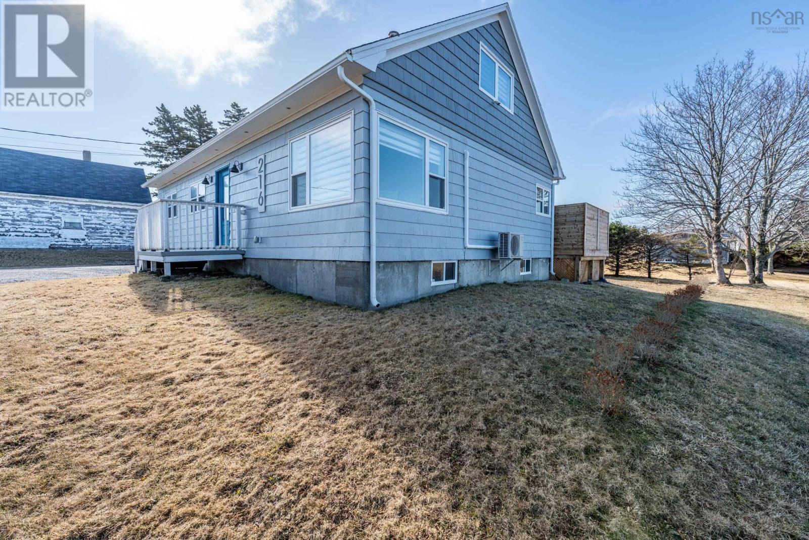 216 Maxwellton, Meteghan Centre, Nova Scotia  B0W 2L0 - Photo 2 - 202505399