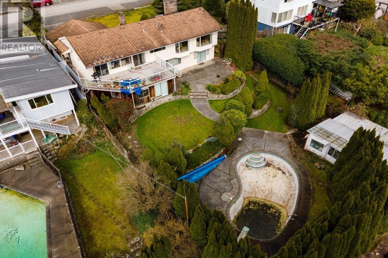 4342 Southwood Street, Burnaby, British Columbia  V5J 2G2 - Photo 6 - R2978893
