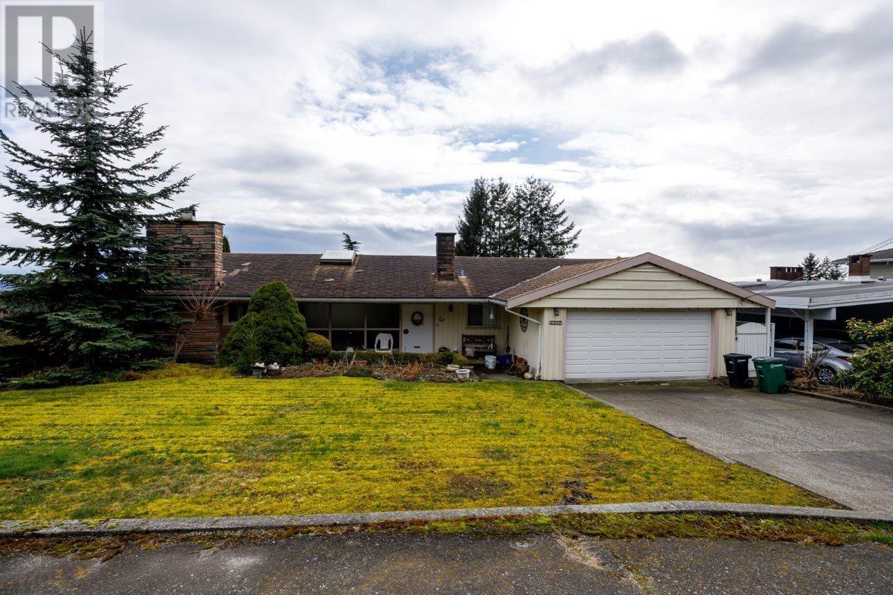 4342 Southwood Street, Burnaby, British Columbia  V5J 2G2 - Photo 2 - R2978893