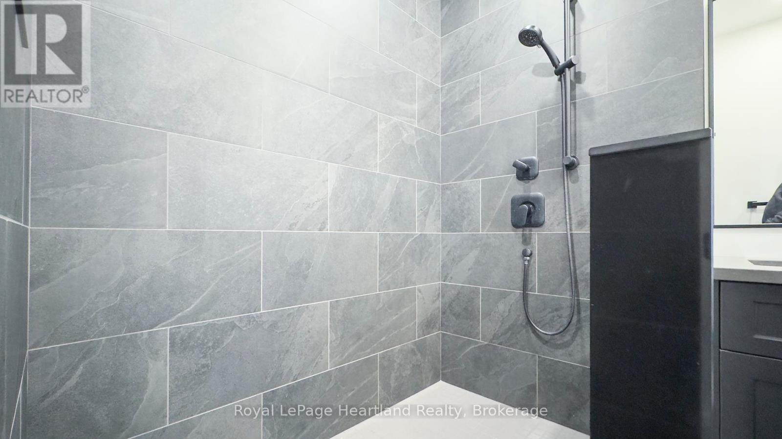 84339 Kent Line, Huron East, Ontario  N0G 1H0 - Photo 31 - X12031740
