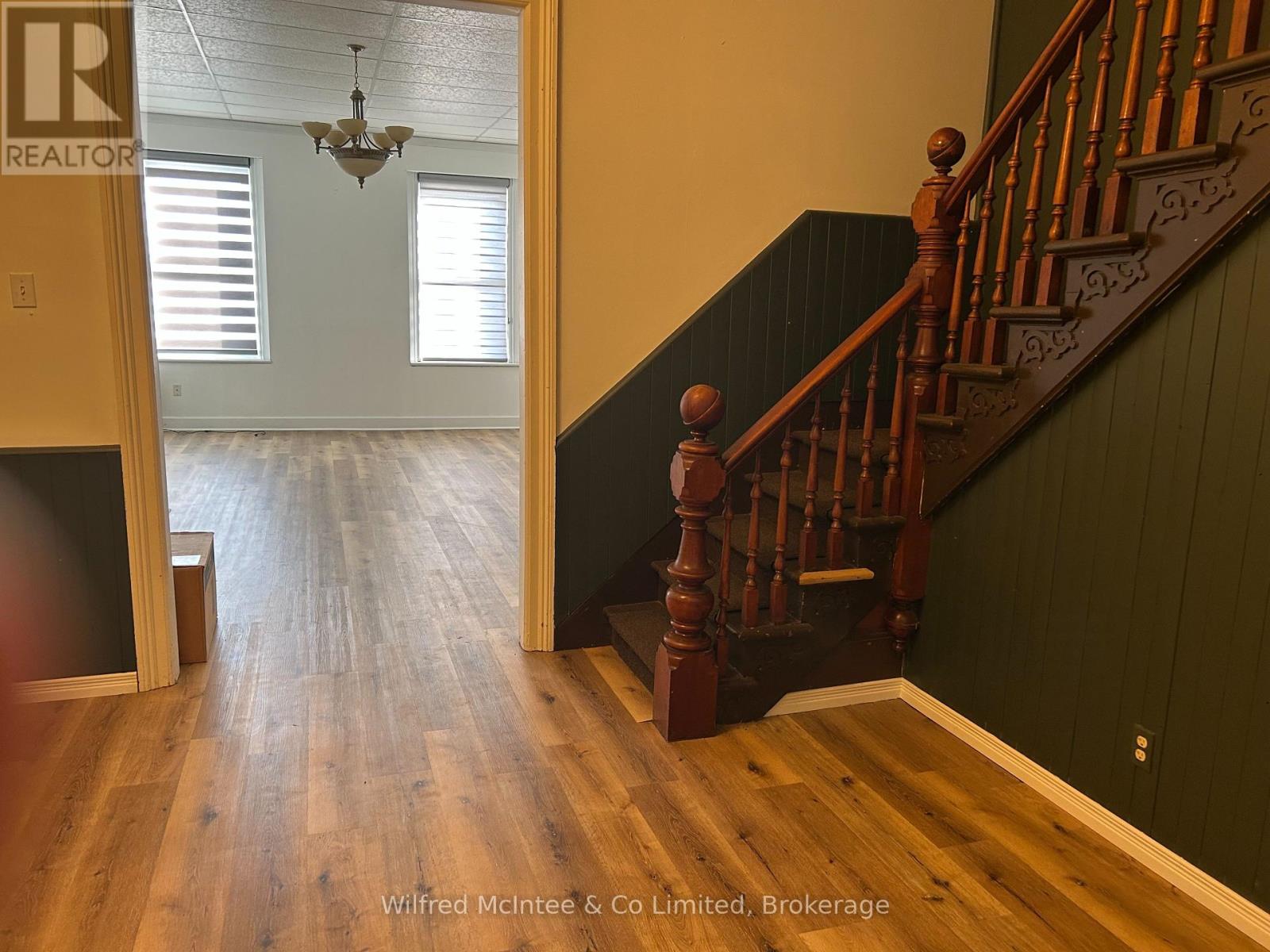 216 Durham Street E, Brockton, Ontario  N0G 2V0 - Photo 12 - X12032034