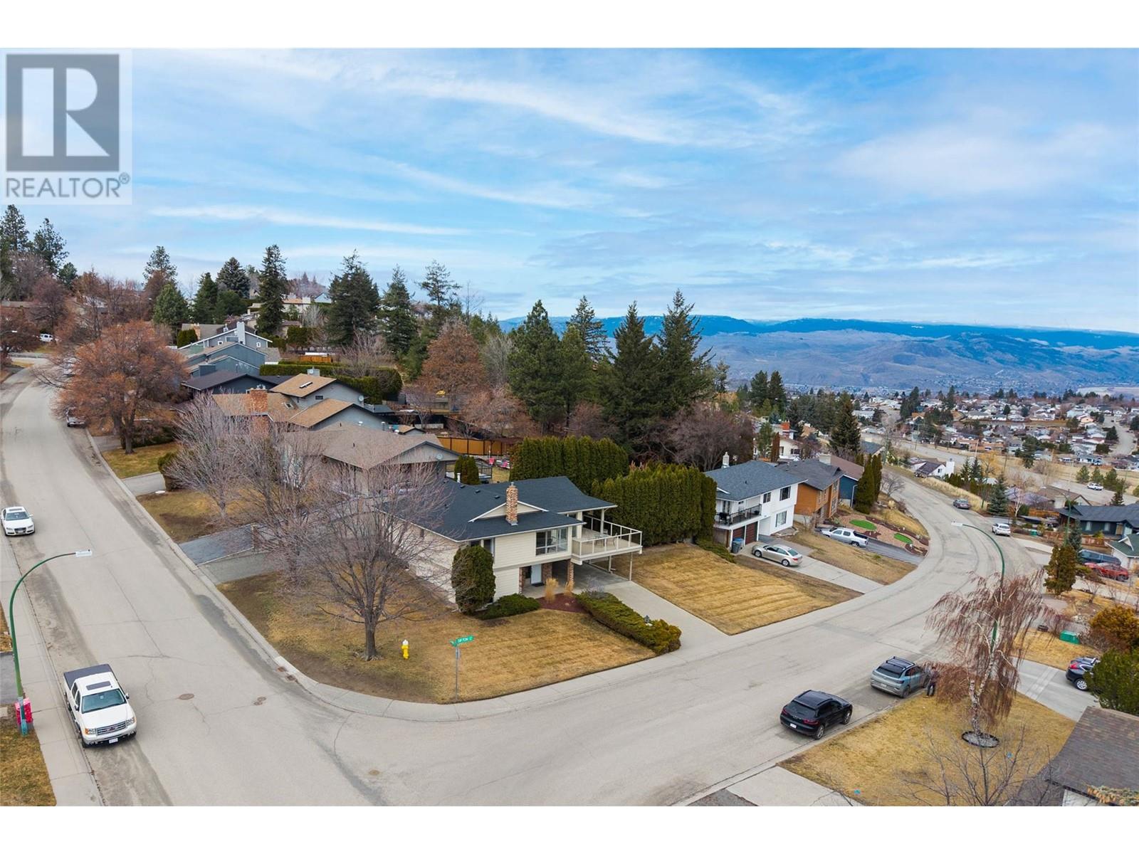 Property at 2294 Sifton Avenue image 2
