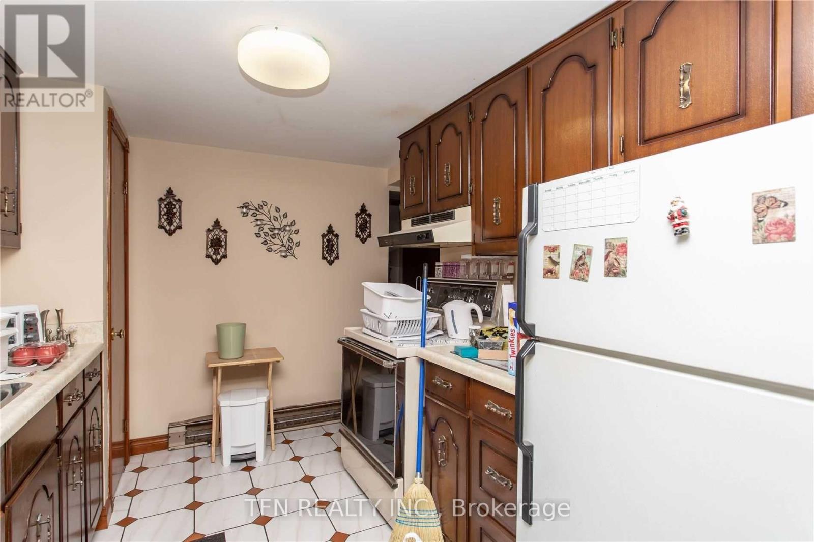 135-137 Queenston Street, St. Catharines, Ontario  L2R 2Z8 - Photo 26 - X12020026