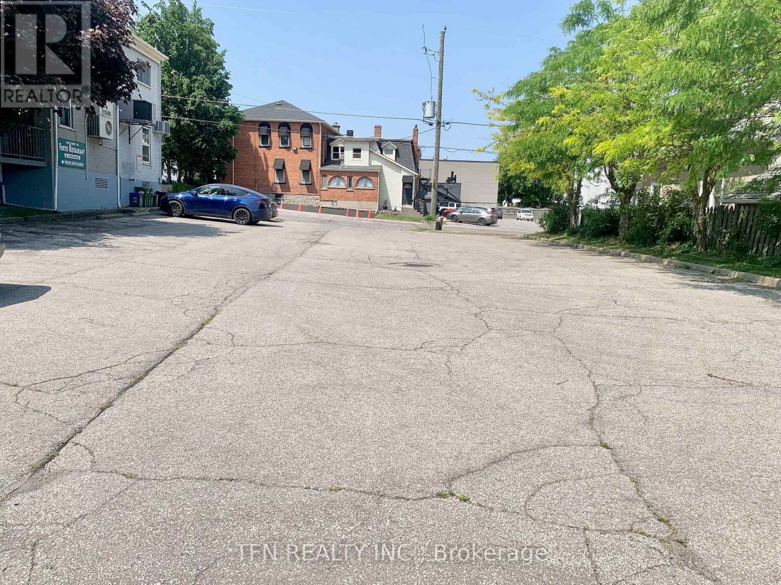 135-137 Queenston Street, St. Catharines, Ontario  L2R 2Z8 - Photo 31 - X12020026