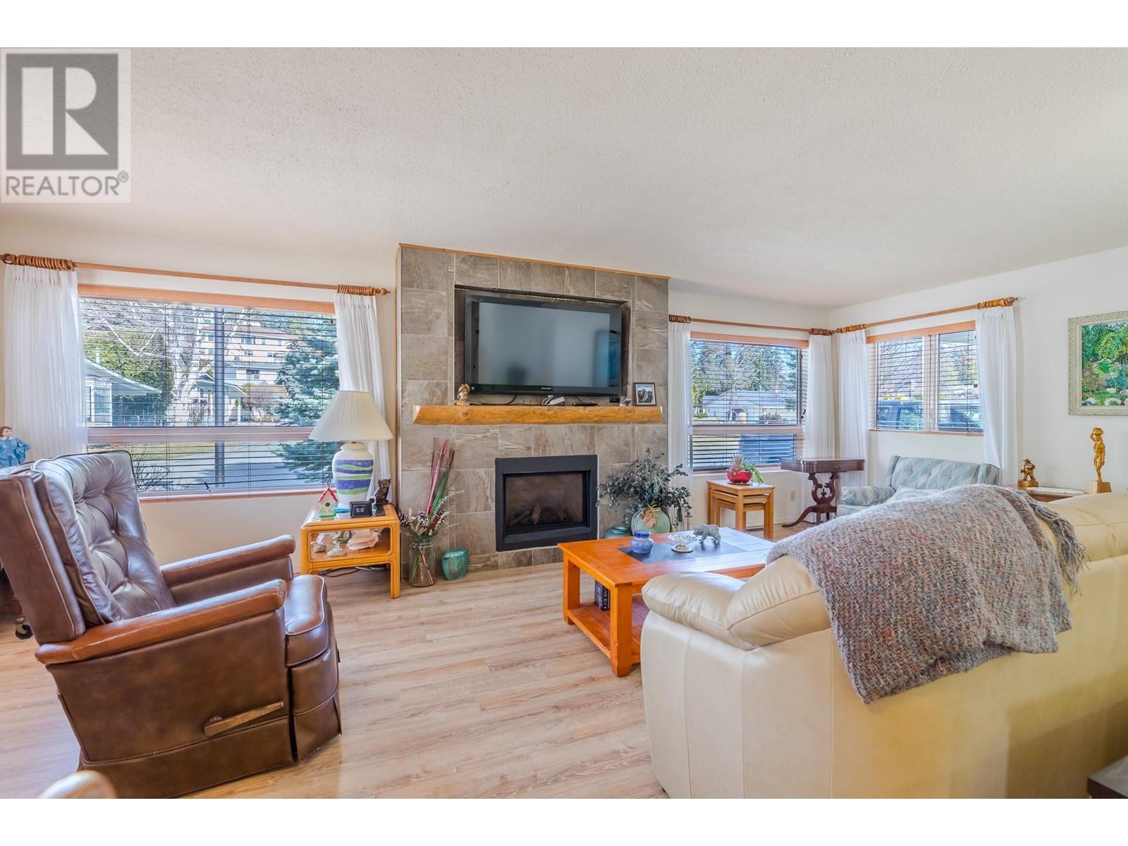 17017 Snow Avenue Unit# 12, Summerland, British Columbia  V0H 1Z6 - Photo 8 - 10339268