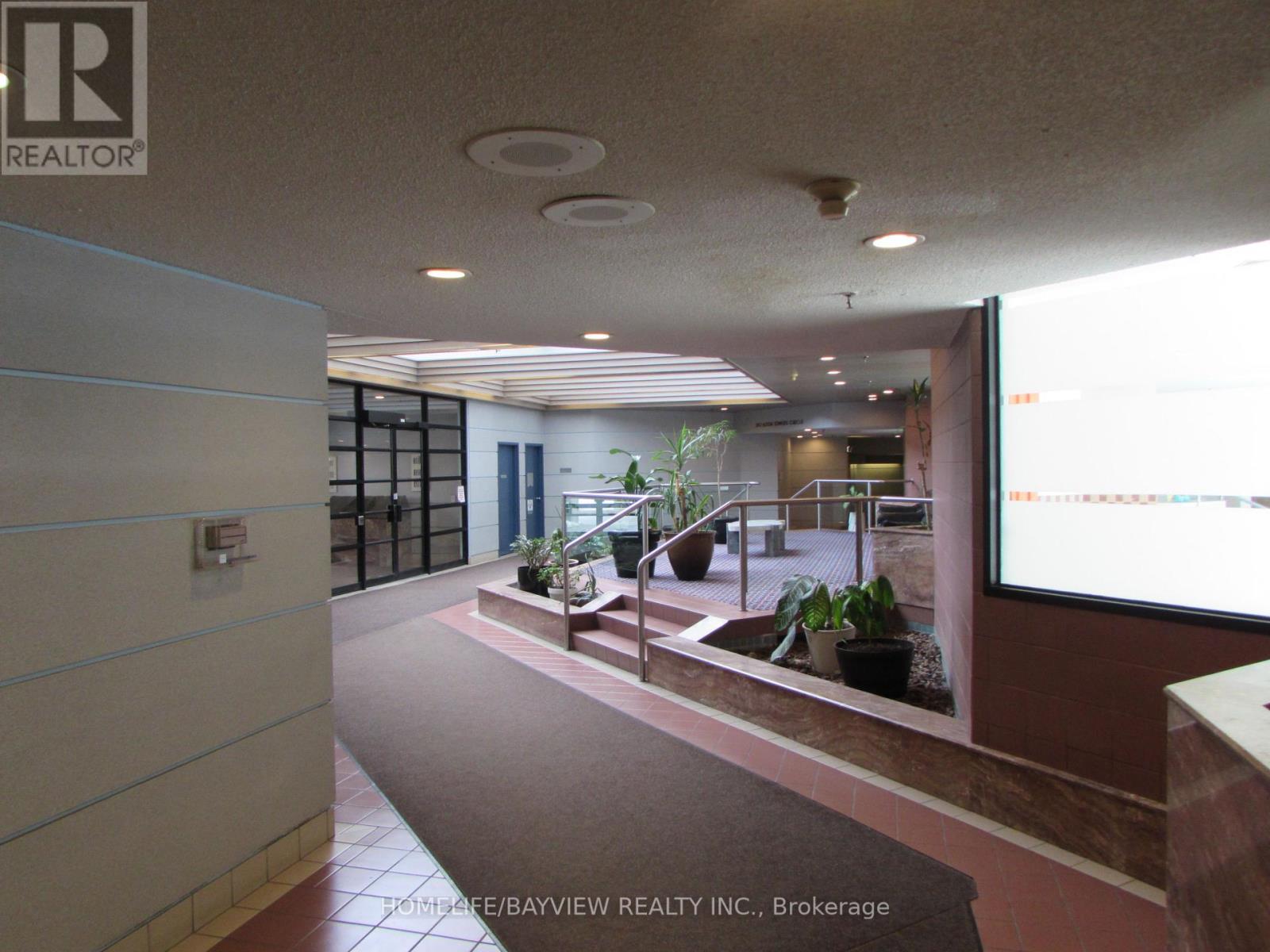 Property at 1711 - 160 ALTON TOWERS CIRCLE image 4