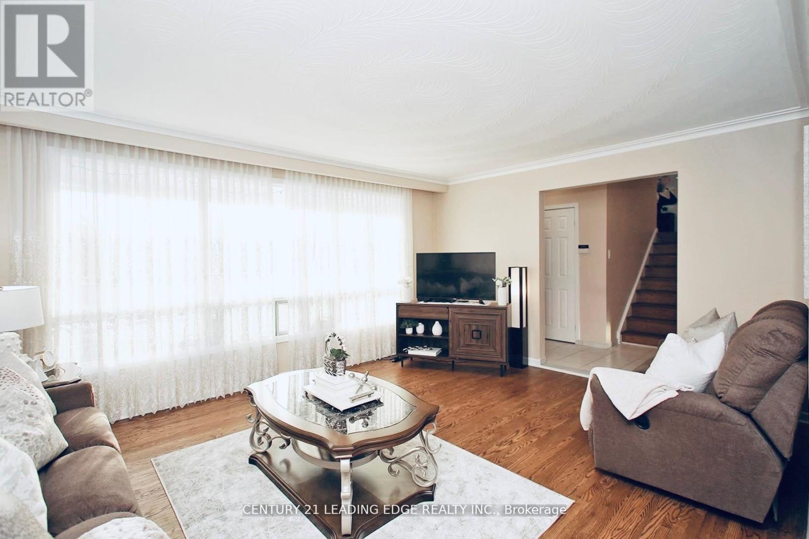 Property at 3651 BROOMHILL CRESCENT image 5