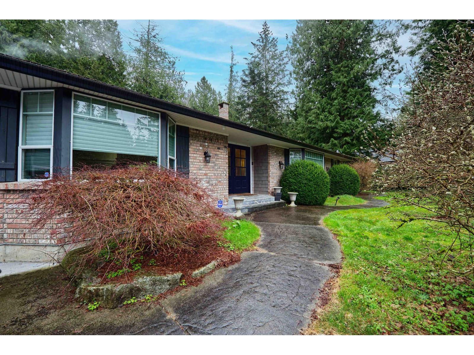 Property at 3292 136 STREET image 2