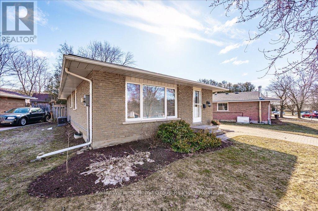 240 Argyll Street, Centre Wellington, Ontario  N1M 2Y3 - Photo 38 - X12028713
