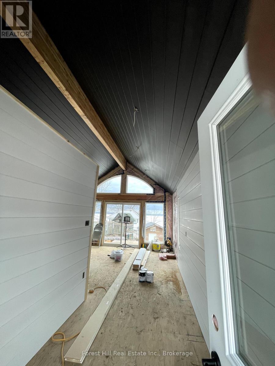 1111 Lakeshore Drive, Gravenhurst, Ontario  P1P 1R2 - Photo 31 - X12030626