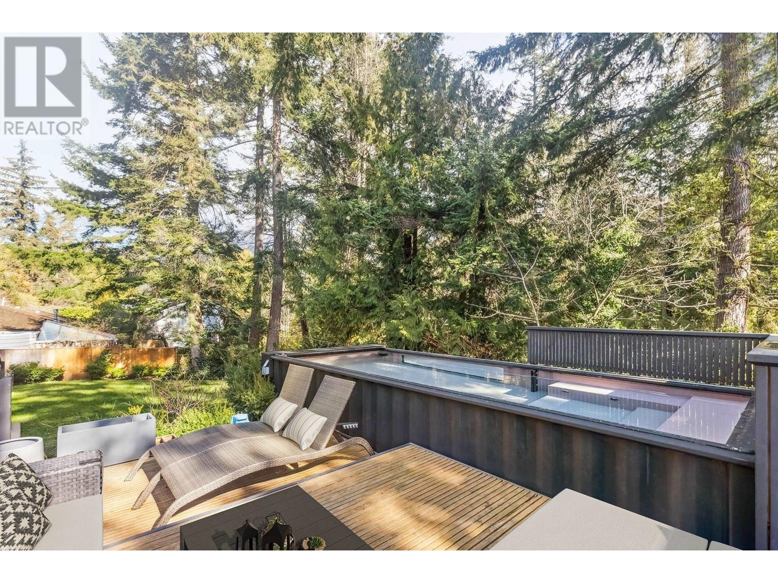 5414 Greentree Road, West Vancouver, British Columbia  V7W 1N4 - Photo 5 - R2975013