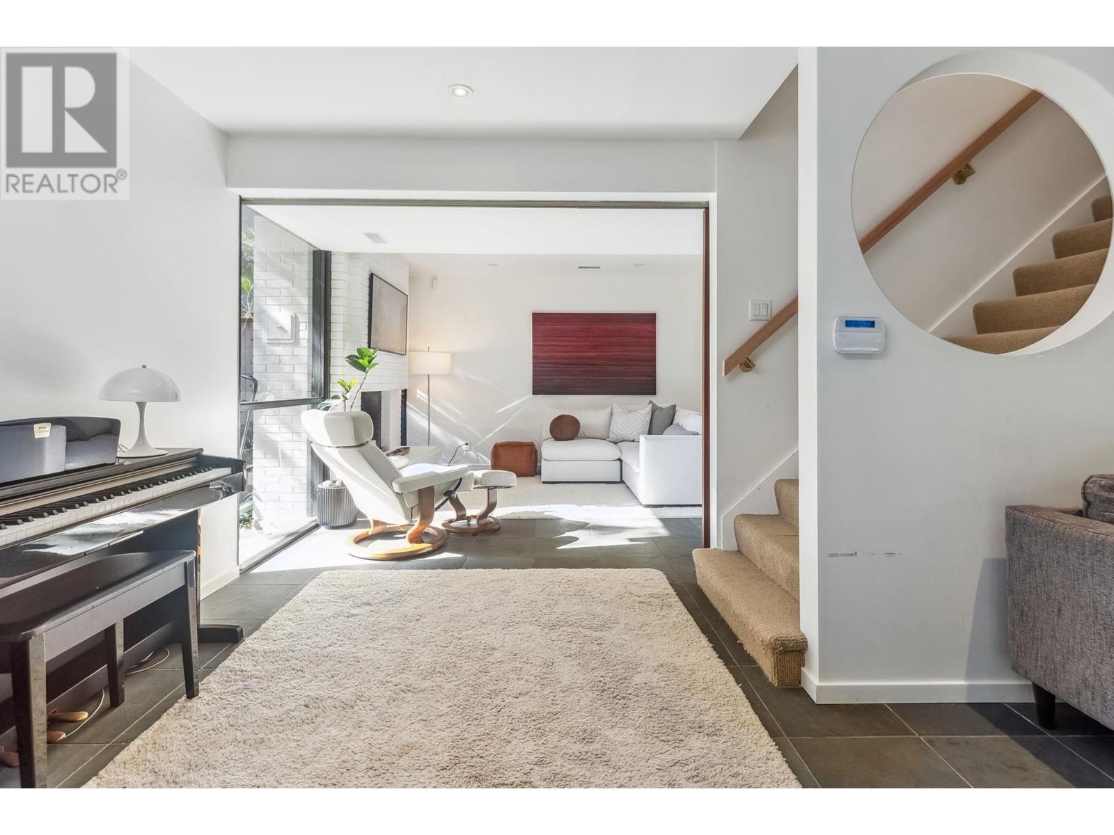 5414 Greentree Road, West Vancouver, British Columbia  V7W 1N4 - Photo 23 - R2975013
