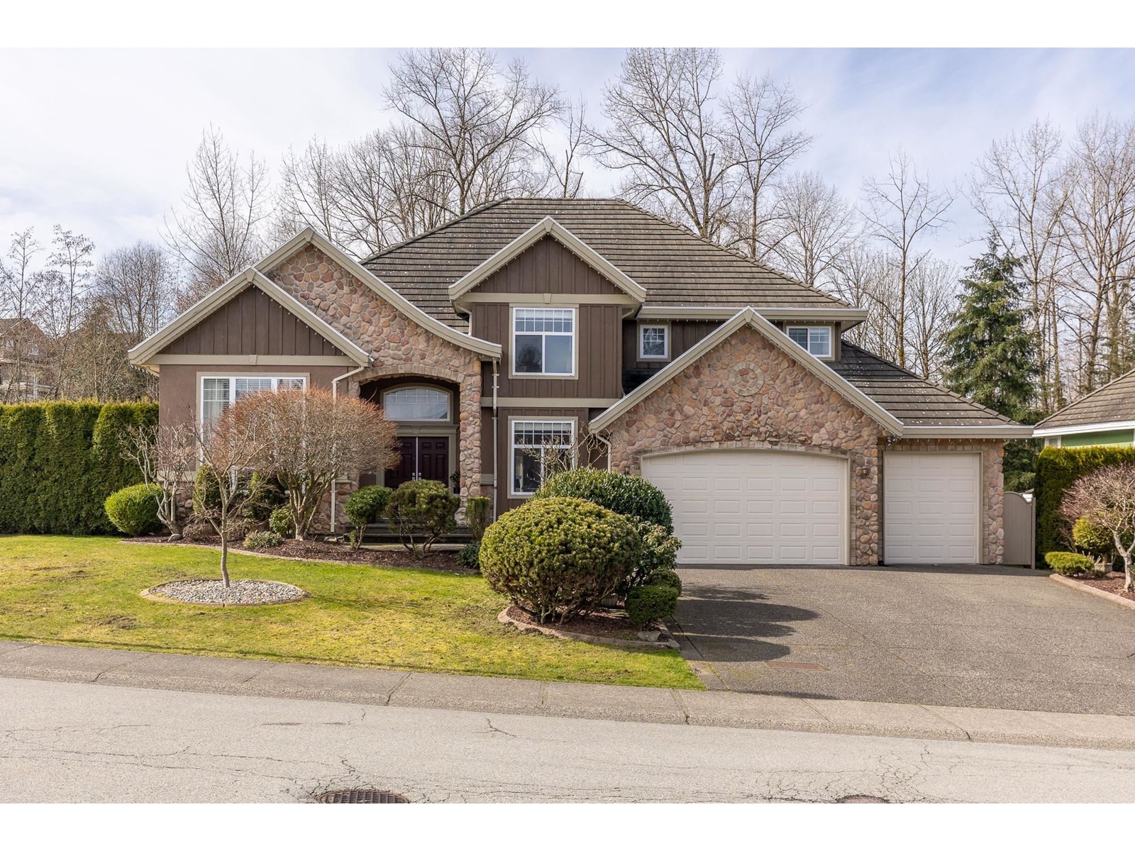 Property at 11239 162 STREET image 1