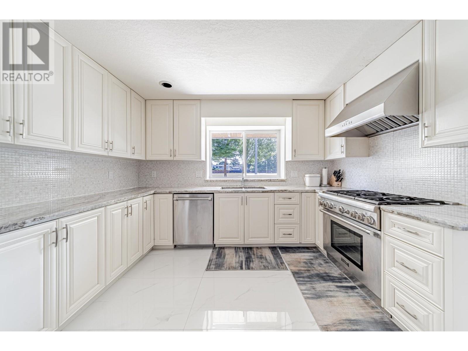 7215 Frobisher Drive, Richmond, British Columbia  V7C 4P8 - Photo 10 - R2980034