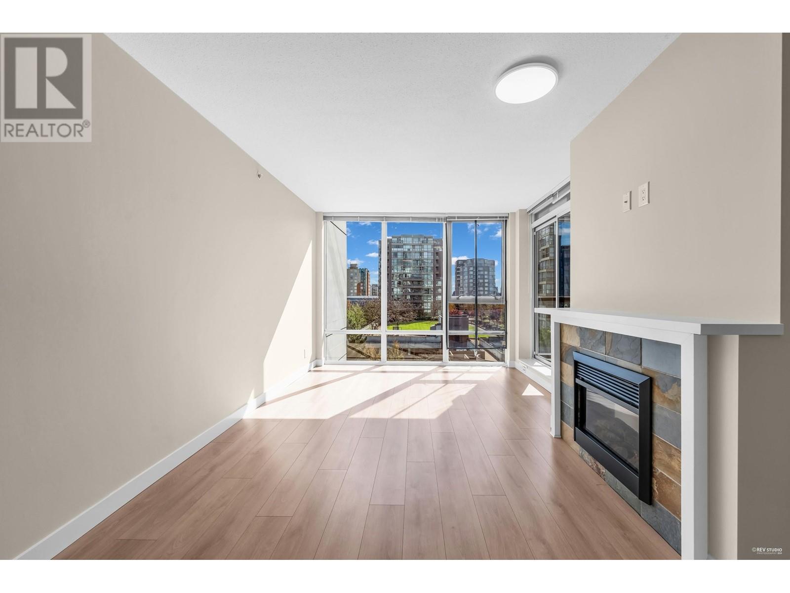 903 6068 No. 3 Road, Richmond, British Columbia  V6Y 4M7 - Photo 3 - R2980228