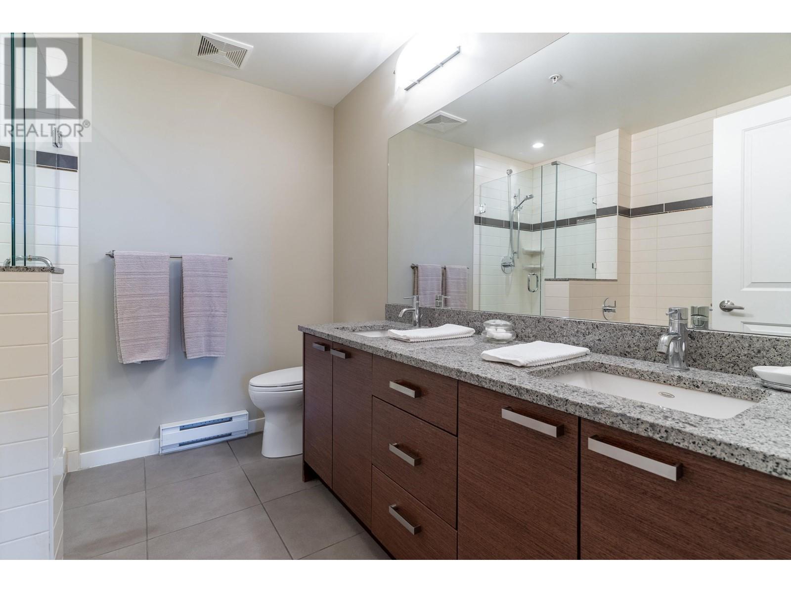 Listing Picture 15 of 28 : 202 4365 HASTINGS STREET, Burnaby / 本拿比 - 魯藝地產 Yvonne Lu Group - MLS Medallion Club Member
