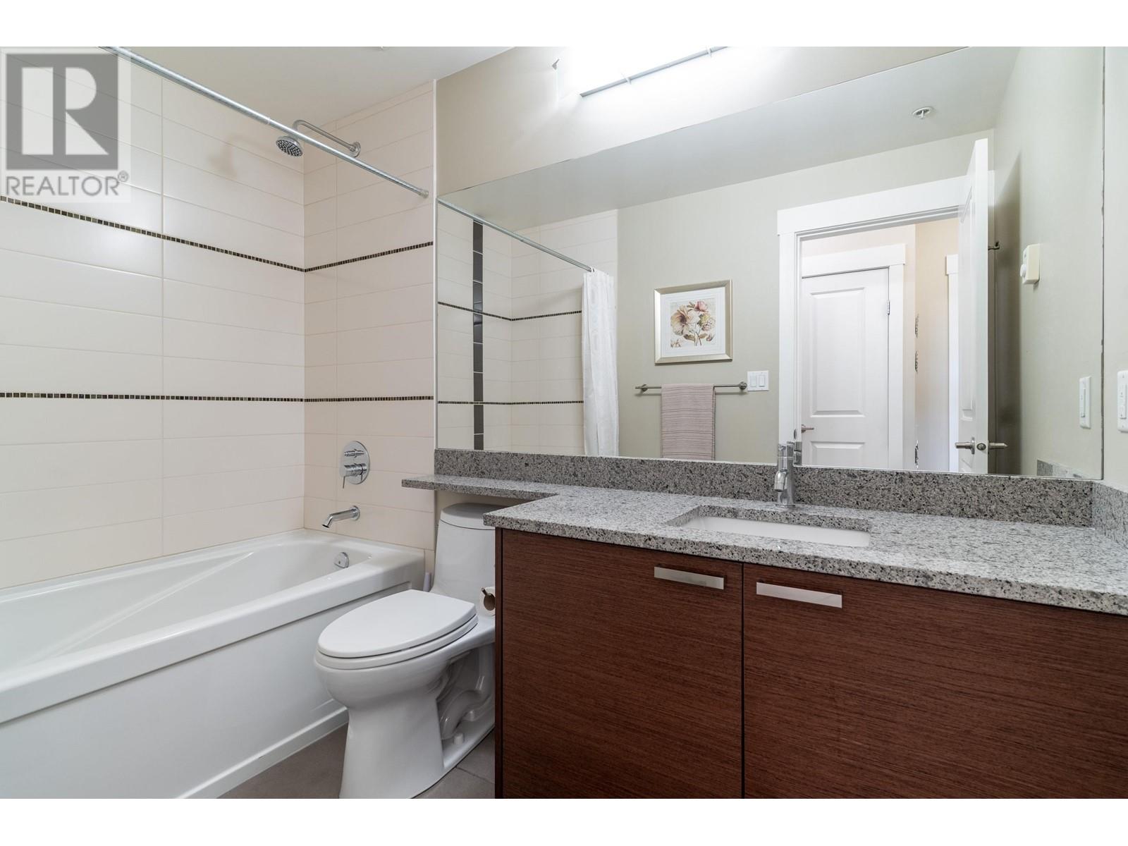 Listing Picture 19 of 28 : 202 4365 HASTINGS STREET, Burnaby / 本拿比 - 魯藝地產 Yvonne Lu Group - MLS Medallion Club Member