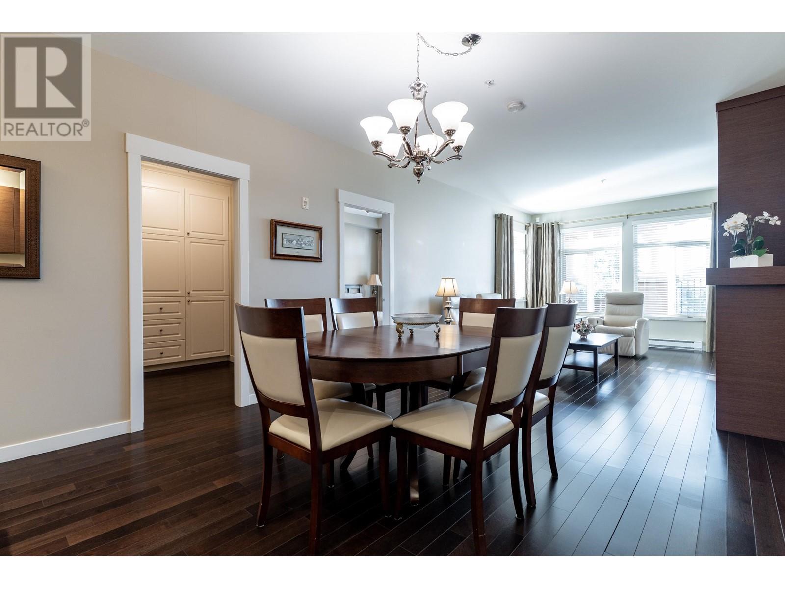 Listing Picture 9 of 28 : 202 4365 HASTINGS STREET, Burnaby / 本拿比 - 魯藝地產 Yvonne Lu Group - MLS Medallion Club Member
