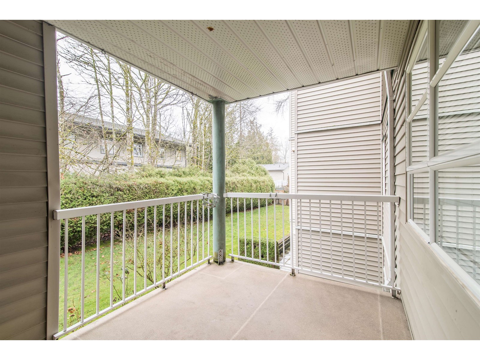 207 9767 140 Street, Surrey, British Columbia  V3T 4M4 - Photo 32 - R2980186