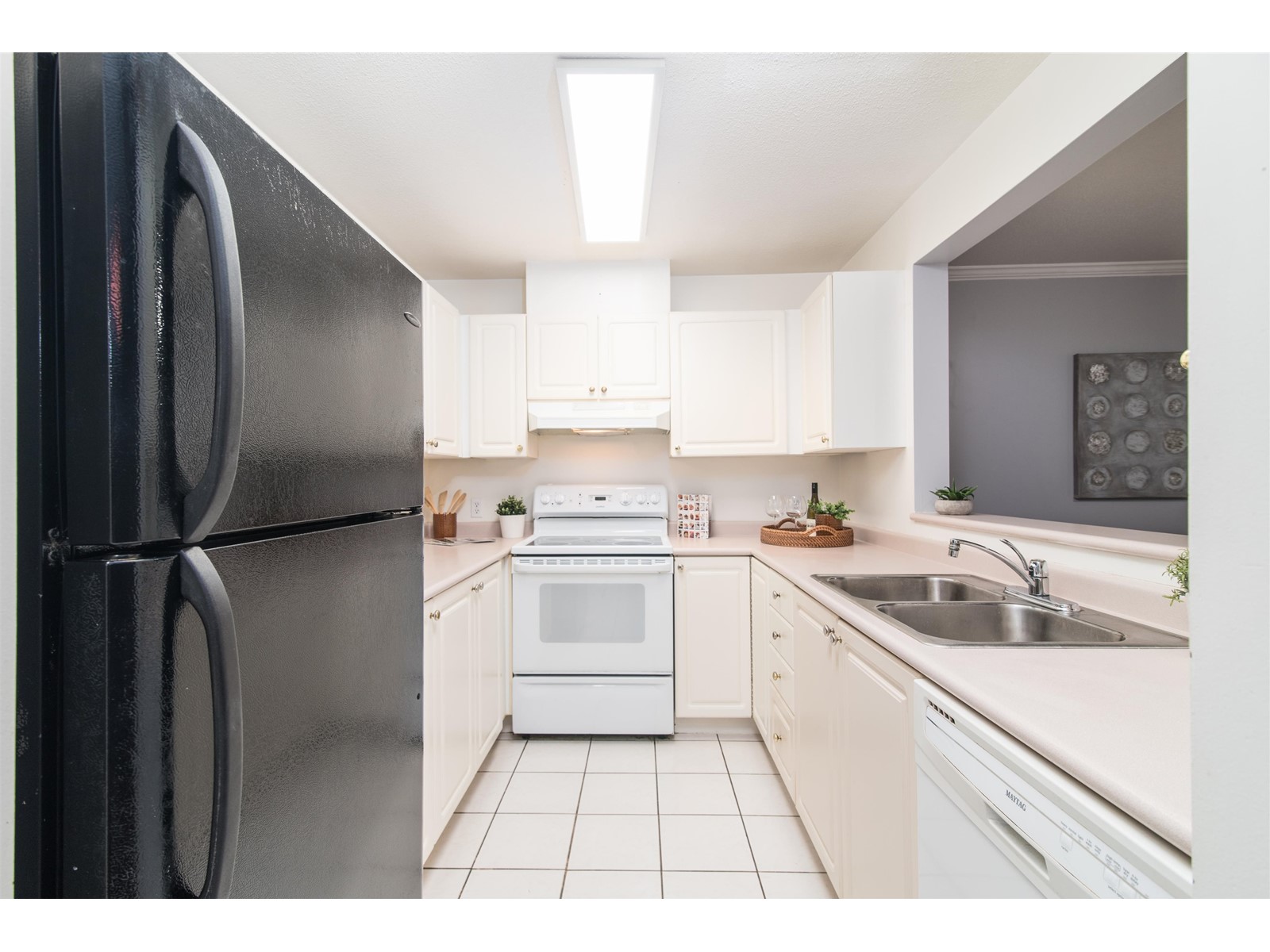 207 9767 140 Street, Surrey, British Columbia  V3T 4M4 - Photo 5 - R2980186