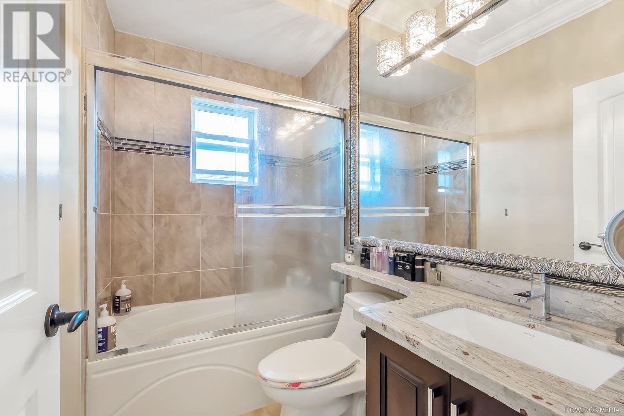 Listing Picture 22 of 23 : 6691 WOODWARDS ROAD, Richmond / 烈治文 - 魯藝地產 Yvonne Lu Group - MLS Medallion Club Member