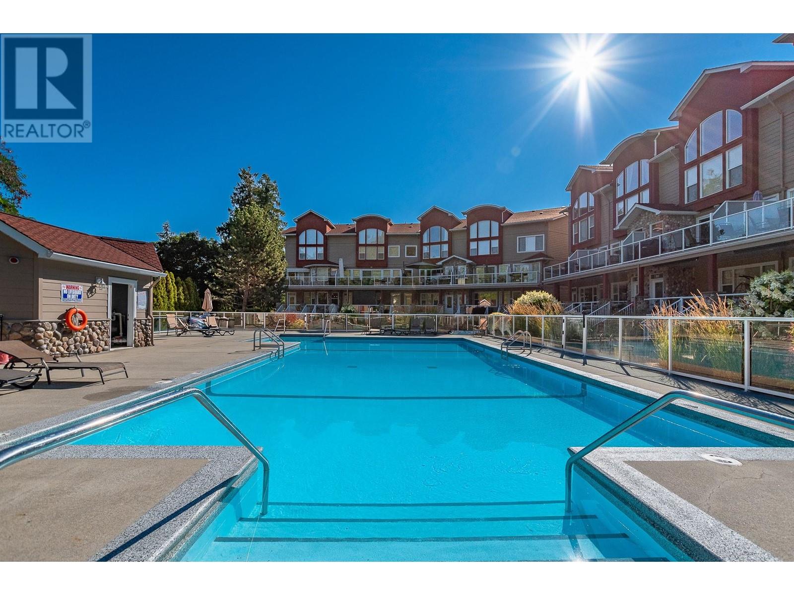 1130 Riverside Avenue Unit# 19, Sicamous, British Columbia