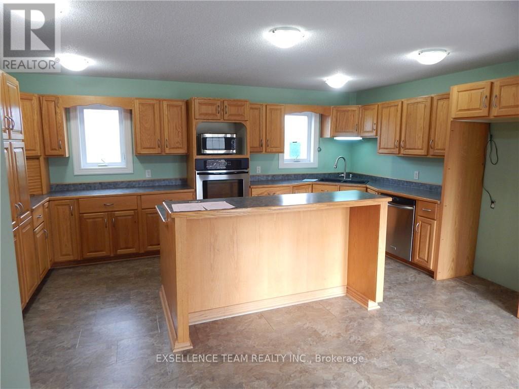 14010 Groves Road, South Stormont, Ontario  K0C 1M0 - Photo 7 - X10419259
