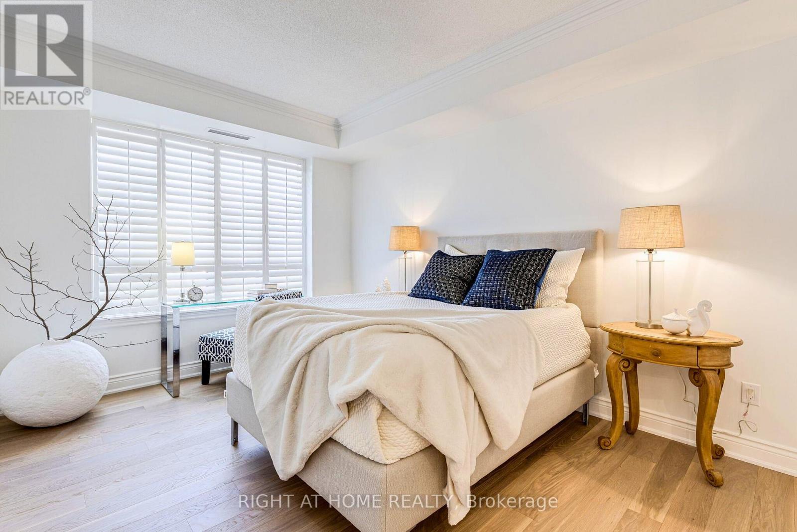 208 - 801 Lawrence Avenue E, Toronto (Banbury-Don Mills), Ontario  M3C 3W2 - Photo 14 - C12032098
