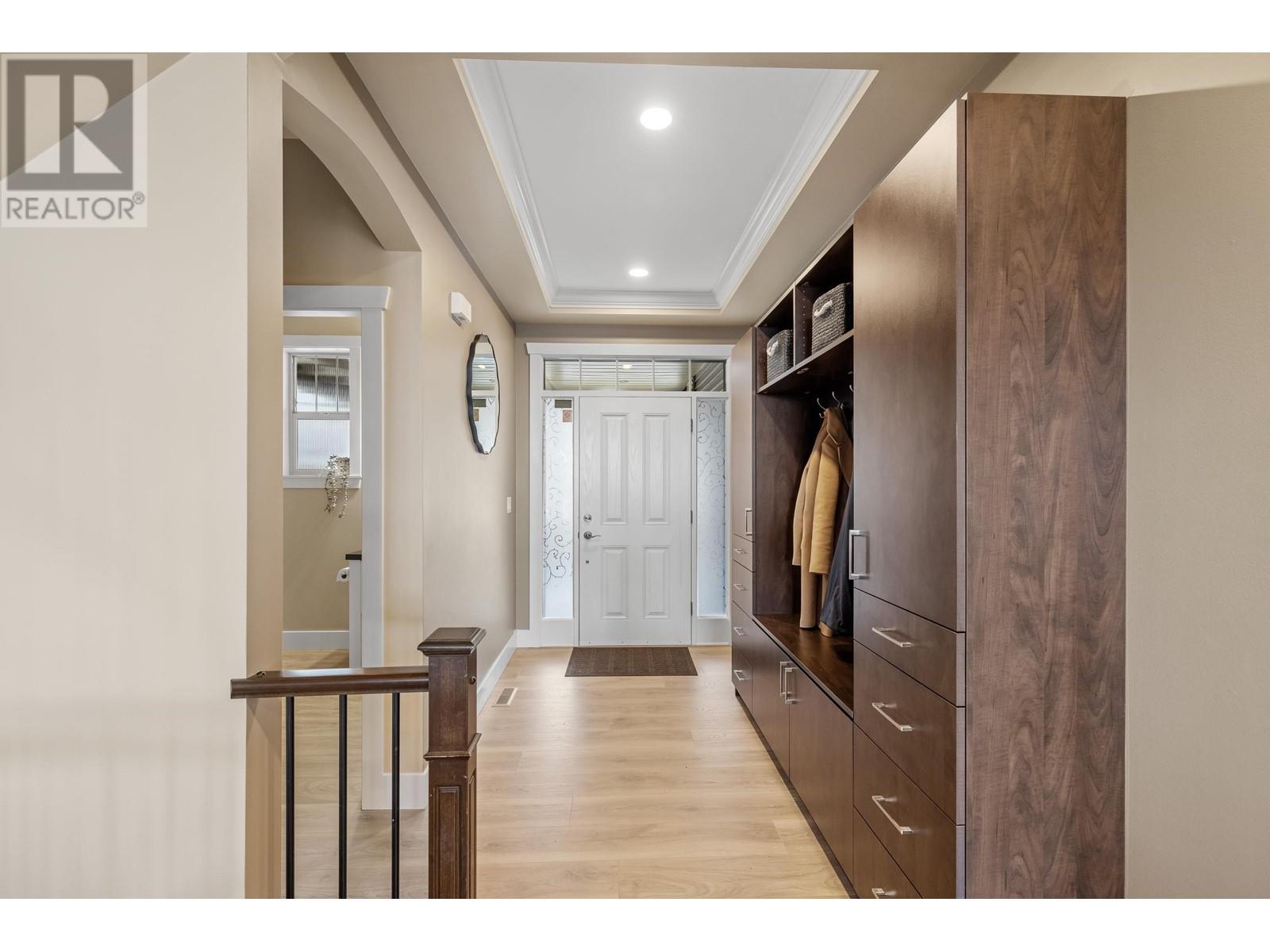 Property at 3386 HORIZON DRIVE image 4