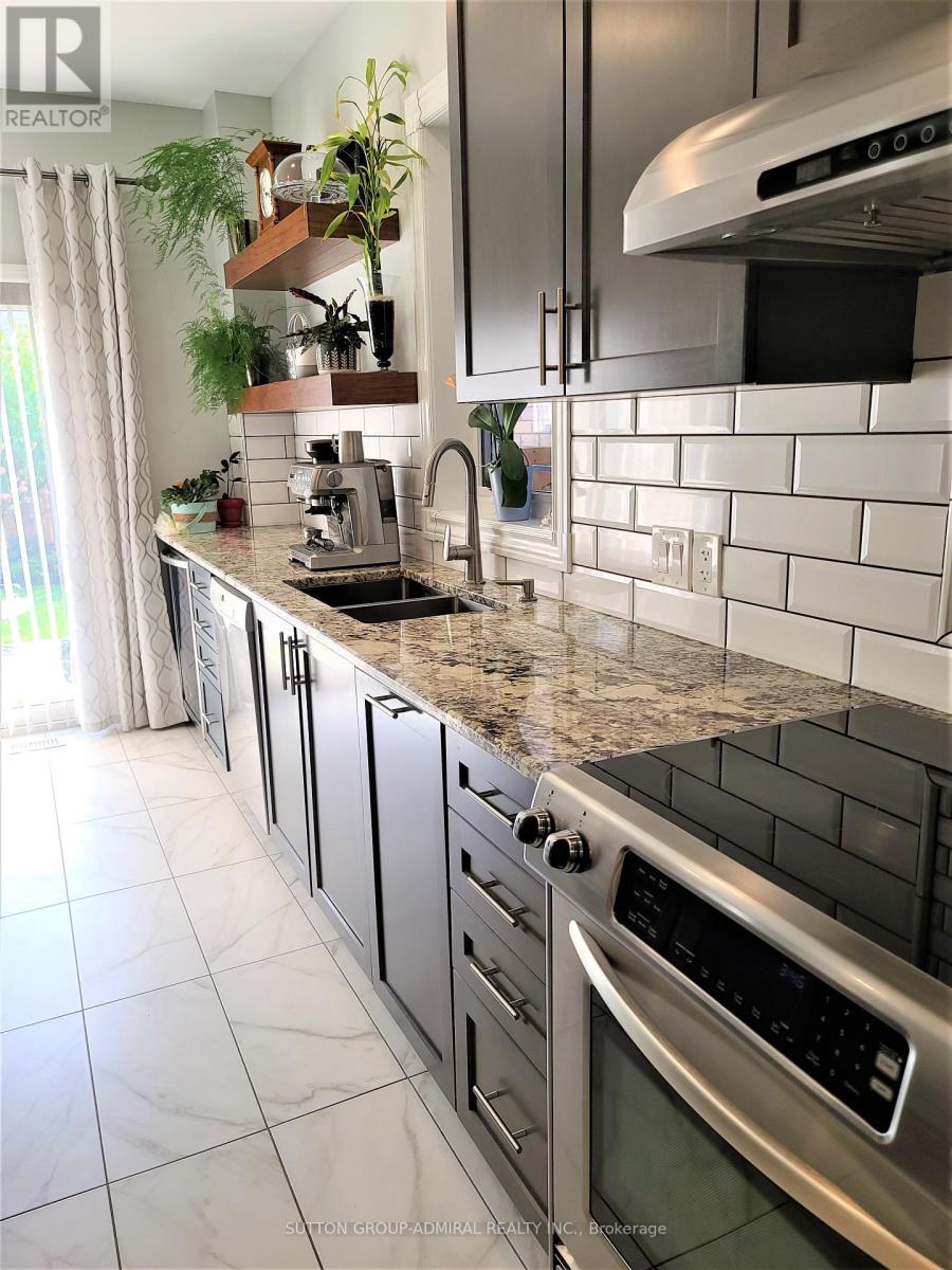 Property at 282 DALGLEISH TRAIL image 4