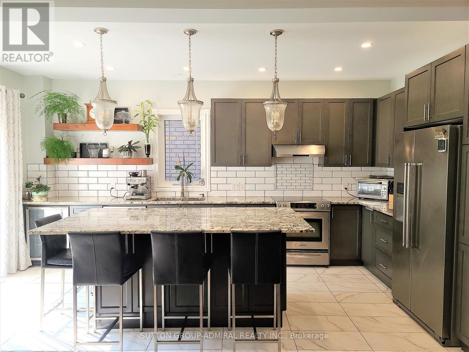 Property at 282 DALGLEISH TRAIL image 5