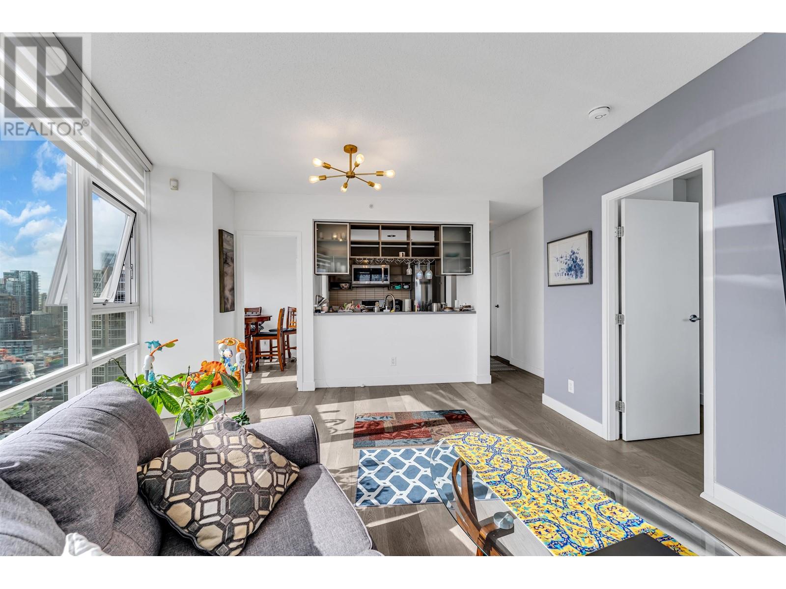 Listing Picture 2 of 19 : 3202 928 BEATTY STREET, Vancouver / 溫哥華 - 魯藝地產 Yvonne Lu Group - MLS Medallion Club Member