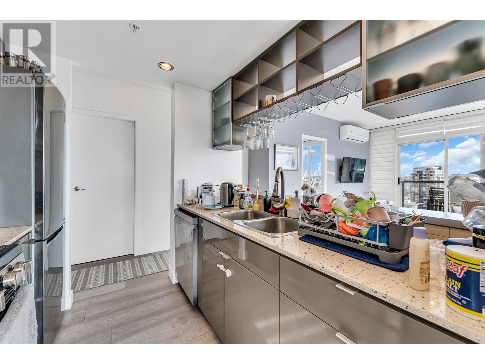 Listing Picture 7 of 19 : 3202 928 BEATTY STREET, Vancouver / 溫哥華 - 魯藝地產 Yvonne Lu Group - MLS Medallion Club Member