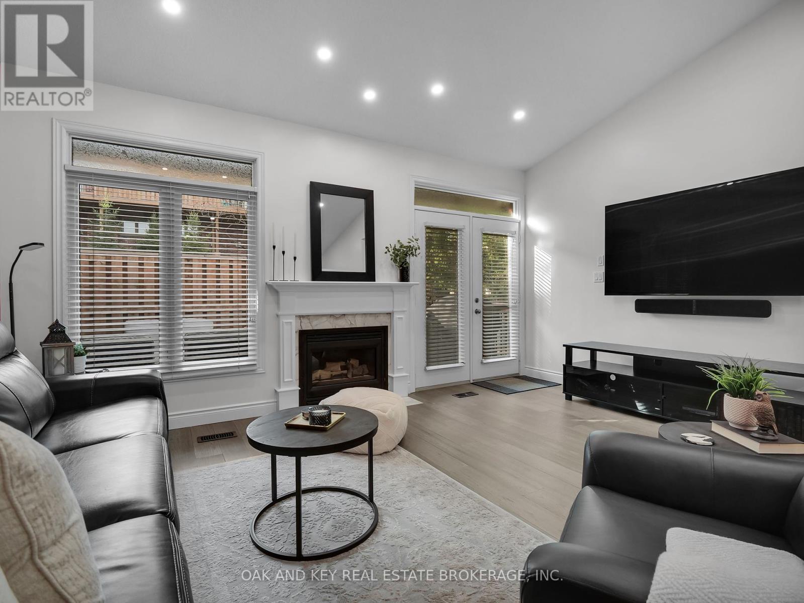 Photo 12 of 50 for 42 Quinella Place