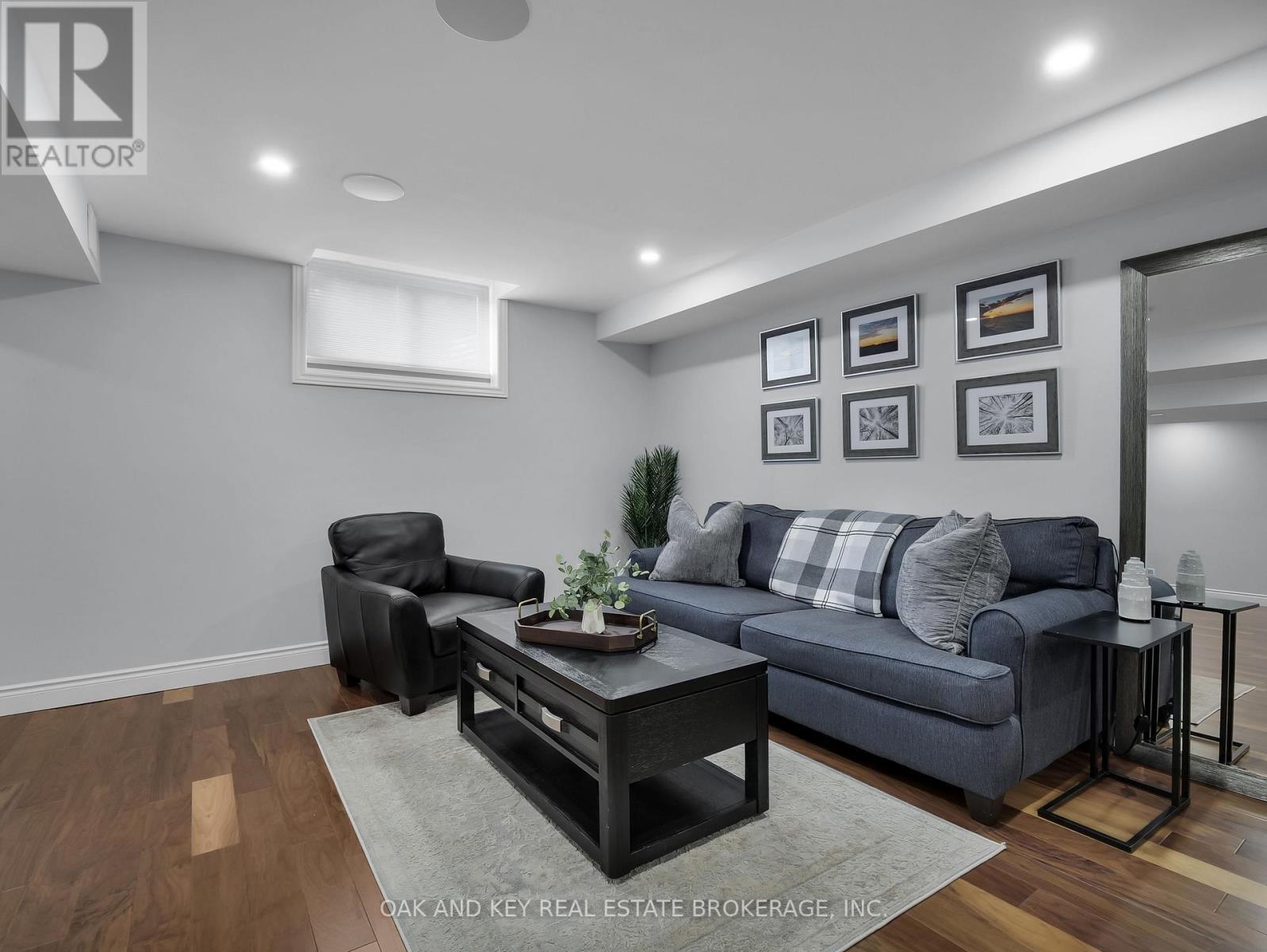 Photo 31 of 50 for 42 Quinella Place