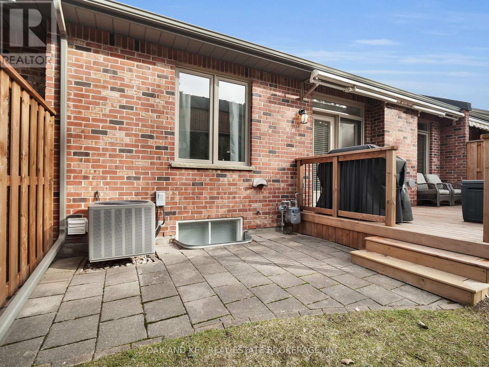 Photo 43 of 50 for 42 Quinella Place